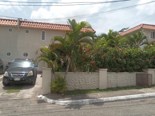 Townhouse For Rent in Dillisbury Meadows, Kingston / St. Andrew Jamaica | [3]