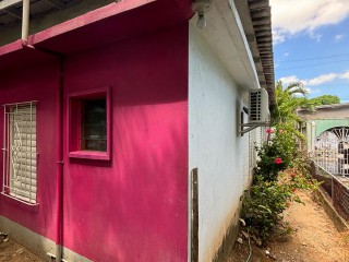 5 bed House For Sale in Ensom City, St. Catherine, Jamaica