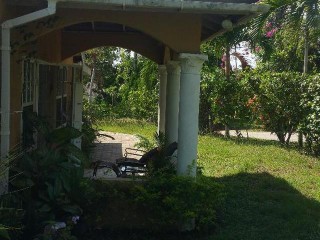 House For Sale in ST MARY COUNTRY CLUB, St. Mary Jamaica | [1]