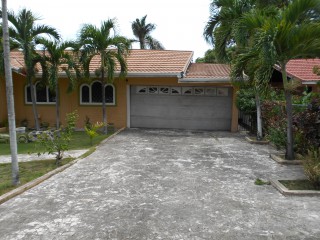 House For Sale in Cherry Gardens, Kingston / St. Andrew Jamaica | [1]