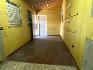 Commercial building For Rent in Maxfield, Kingston / St. Andrew Jamaica | [1]