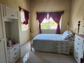 5 bed House For Sale in OLD HARBOUR, St. Catherine, Jamaica