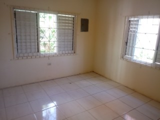 House For Rent in Green Acres, St. Catherine Jamaica | [4]