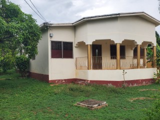 House For Sale in Bellevue Heights, St. Catherine Jamaica | [1]