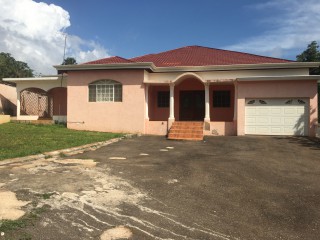 House For Sale in Farm, Manchester Jamaica | [4]