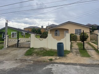 House For Rent in Florence Hall Village, Trelawny Jamaica | [6]