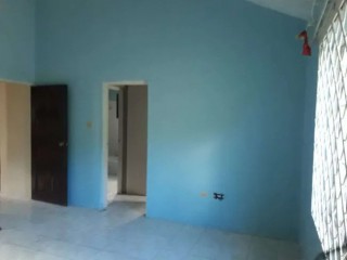 House For Rent in Chudleigh District, Manchester Jamaica | [10]