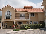 Townhouse For Sale in Kingston, Kingston / St. Andrew Jamaica | [1]