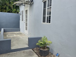 Apartment For Rent in Mona, Kingston / St. Andrew Jamaica | [6]