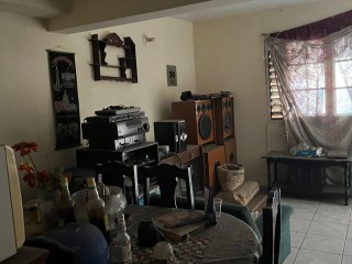 Townhouse For Sale in Cooreville  Kingston 20, Kingston / St. Andrew Jamaica | [3]