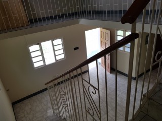 House For Sale in Lake Meadows Linstead, St. Catherine Jamaica | [10]