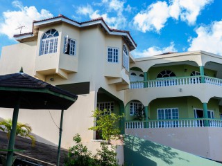 House For Sale in Golden Acres  Red Hills, Kingston / St. Andrew Jamaica | [3]