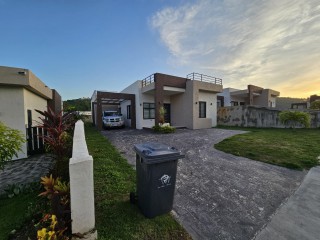 House For Sale in PYRAMID POINT, St. Ann Jamaica | [2]