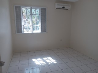 Townhouse For Rent in Dillisbury Meadows, Kingston / St. Andrew Jamaica | [11]