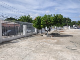 Commercial building For Rent in Kingston 10, Kingston / St. Andrew Jamaica | [1]