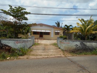 House For Sale in Knock Patrick Mandeville, Manchester Jamaica | [12]