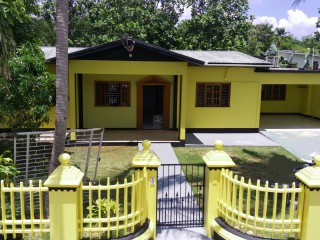 House For Sale in Santa Cruz, St. Elizabeth Jamaica | [12]