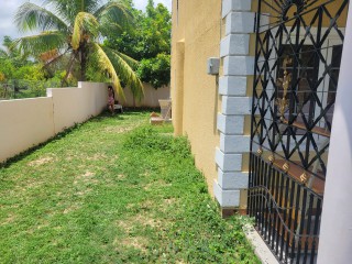 2 bed Townhouse For Sale in Ensom Acres, St. Catherine, Jamaica