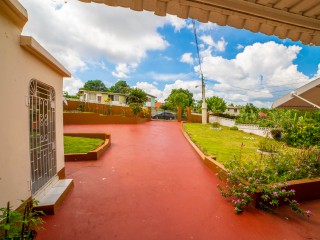 House For Sale in Mandeville, Manchester Jamaica | [5]