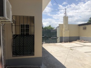 Flat For Rent in Richmond Park, Kingston / St. Andrew Jamaica | [5]