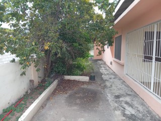 House For Sale in Kingston 8, Kingston / St. Andrew Jamaica | [4]