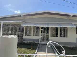 House For Sale in Inglewood, Clarendon Jamaica | [1]