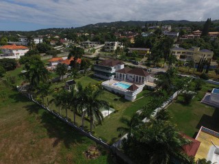 Resort/vacation property For Sale in IRONSHORE, St. James Jamaica | [2]