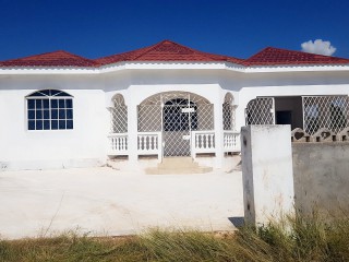 House For Sale in Top Hill St Elizabeth, St. Elizabeth Jamaica | [14]