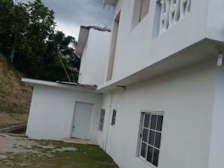 House For Sale in Lawrence Tavern, Kingston / St. Andrew Jamaica | [1]