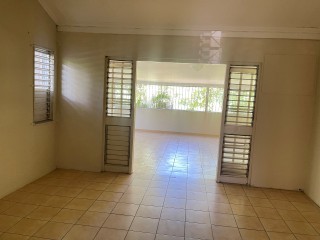 Townhouse For Rent in JACKS HILL, Kingston / St. Andrew Jamaica | [5]