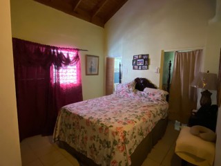 3 bed House For Sale in Portmore, St. Catherine, Jamaica