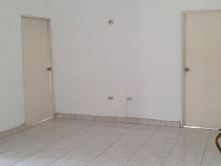 Apartment For Rent in Upper Shortwood Road, Kingston / St. Andrew Jamaica | [4]