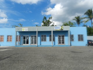 Commercial building For Rent in May Pen, Clarendon Jamaica | [2]