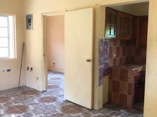 House For Sale in Linstead, St. Catherine Jamaica | [8]