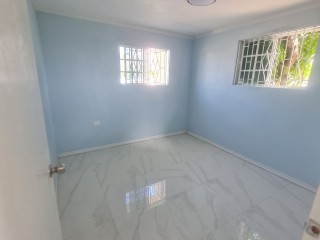 Flat For Rent in Garveymeade, St. Catherine Jamaica | [6]